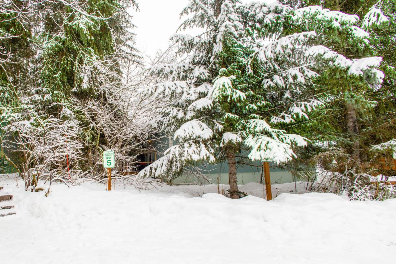 Snowbird Chalet #5 Girdwood Eksteriør billede
